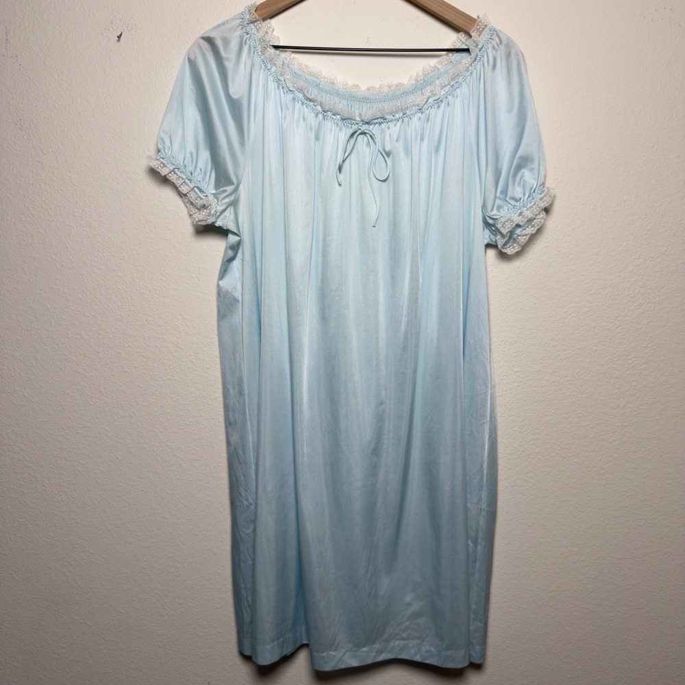 VTG 80d JCPenney Women Coquette Nightgown Medium Blue Lace Trim Cottage Nylon